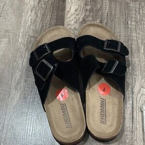 Khombu Black Sandals Comfortable Flip Flops